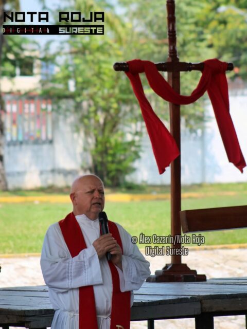 ✝️📸 Viacrucis Las Choapas 2026 | Tercera Galería

La fe continuó su camino… 🙏

Cientos de fieles siguieron avanzando por las calles de Las Choapas, acompañando cada estación del Viacrucis en un ambiente de respeto, reflexión y esperanza.

Durante el recorrido, familias completas, jóvenes y adultos caminaron unidos, elevando oraciones no solo por esta Semana Santa, sino también por las necesidades que hoy vive la región. 🕊️

El recorrido avanzó con solemnidad, mientras el mensaje de fe y esperanza se hacía presente en cada paso, cada mirada y cada oración. ✝️

📷 Nota Roja Digital Sureste continuó hasta el final del Viacrucis, documentando este importante acto de fe que reúne a cientos de choapenses.

#SemanaSanta2026 #LasChoapas #Viacrucis #Fe #NotaRojaDigitalSureste Veracruz SemanaSanta Oración Paz Desaparecidos 🙏✝️🕊️📸
