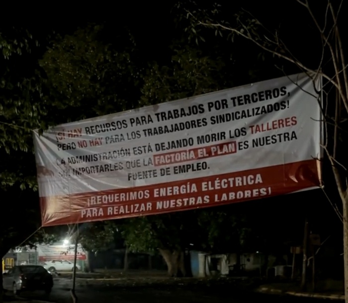 Contratos para los foráneos, migajas para los petroleros… Protestan sindicalizados de la Sección 26 de Las Choapas