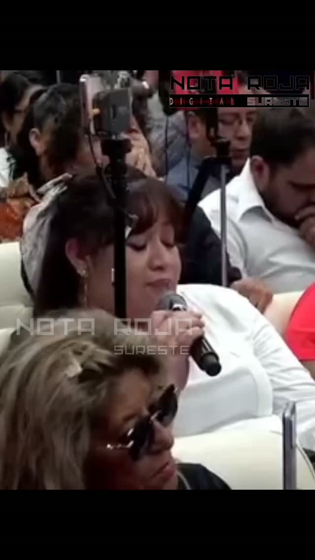#NotaRoja #LasChoapas 
🚨 KREM-1 | Lo que SESVER no explicó

Rocío Nahle dijo que Mariela Hernández le informó que no había afectaciones a la salud por el KREM-1.

Pedimos vía transparencia saber en qué se sustentaba esa afirmación. Ya tenemos las 17 páginas de respuesta y encontramos varias inconsistencias.

🎥 Hoy comenzamos a desmenuzarlas una por una, documento en mano y página por página.

La primera: enviaron una brigada médica a las comunidades, no atendieron a una sola persona y después reportaron que no había padecimientos registrados.

👀 Y esto apenas empieza. Pendientazos de los próximos videos.